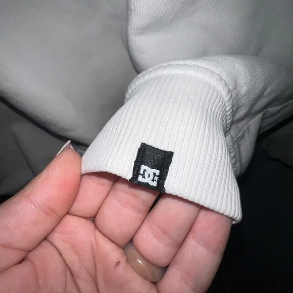 dc zip up - Picture 3 of 4